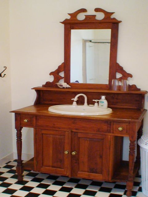 Albury Cottages - Hervey Bay Accommodation 3