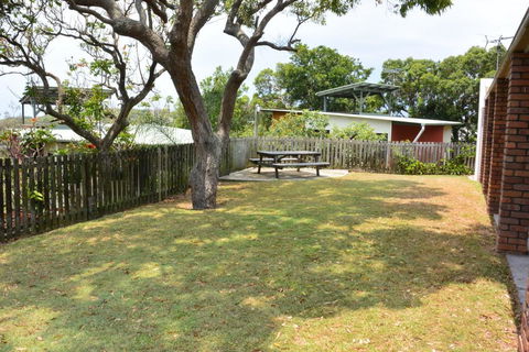 Alicante - Hervey Bay Accommodation 2