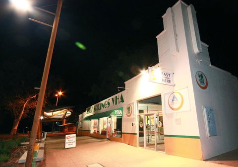 Alice Springs YHA - Tourism Hervey Bay 0
