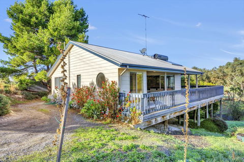 All Decked Out - Hervey Bay Accommodation 1
