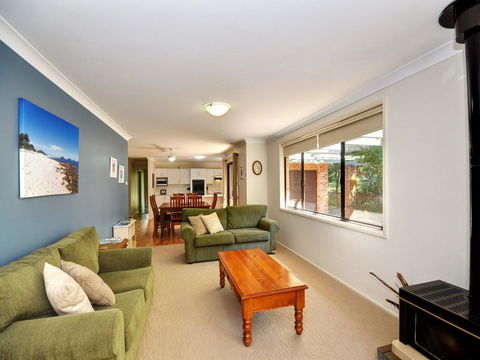 All Decked Out - Pet Friendly - Tourism Hervey Bay 1