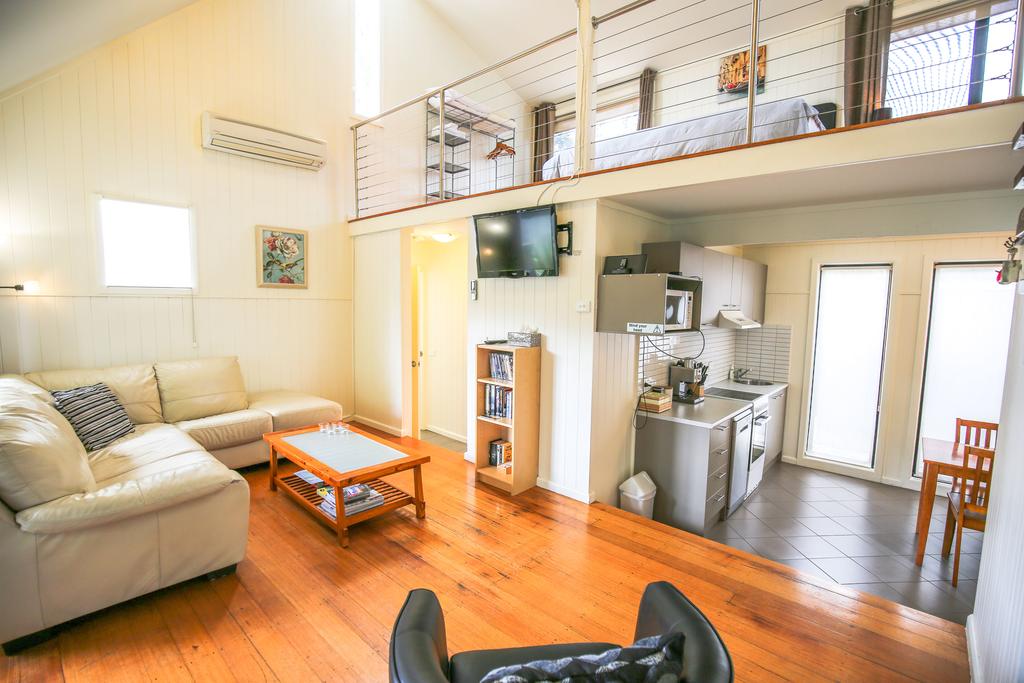 Bright VIC Hervey Bay Accommodation