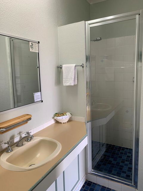 Alluna Motel - Hervey Bay Accommodation 2