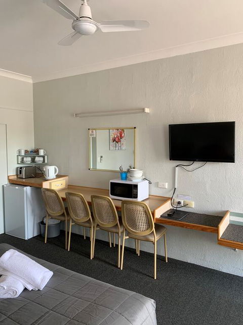 Alluna Motel - Hervey Bay Accommodation 3