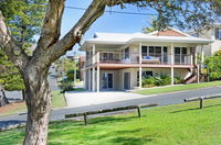 Book Bonny Hills Accommodation Vacations Hervey Bay Accommodation Hervey Bay Accommodation