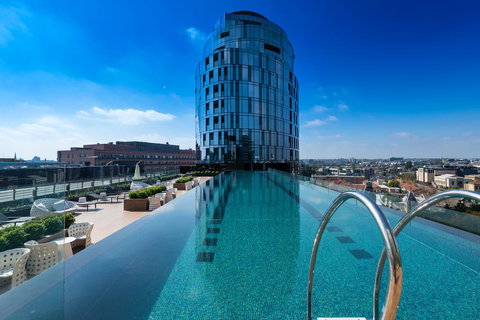 Along Melbourne's Magic Boulevard - Tourism Hervey Bay 0