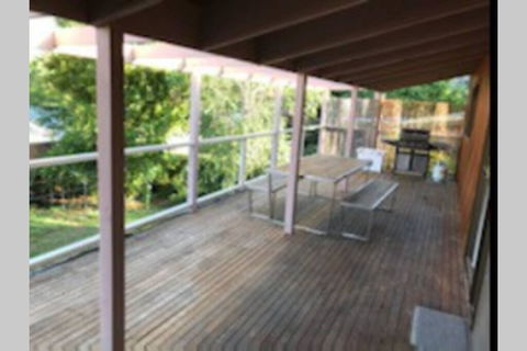 Alpine Guest House - Tourism Hervey Bay 0