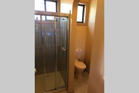 Alpine Guest House - Tourism Hervey Bay 3
