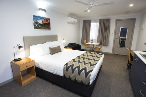 Altitude Motel Apartments - Hervey Bay Accommodation 2