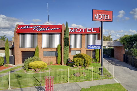 Always Welcome Motel - Hervey Bay Accommodation 1