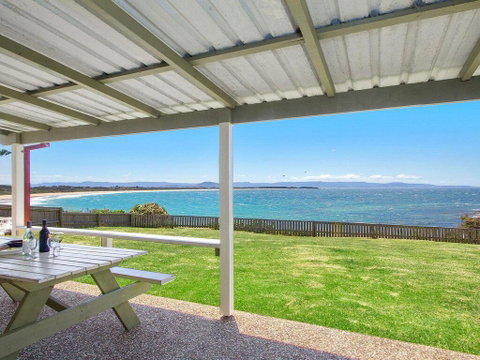 Amazing Aspects - Perched Above Tilbury Cove - Tourism Hervey Bay 0