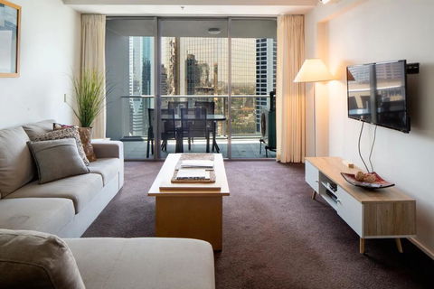 Amazing Brisbane CBD 2 Bedroom Apartment With River Views - Tourism Hervey Bay 0
