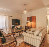 Ambrose On Byng - Central Location w/ 2 Bathroom - Tourism Hervey Bay