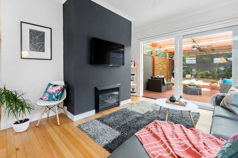 AMORE A Tranquil Retreat With Couples Spa - Tourism Hervey Bay 1