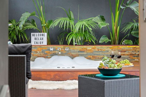 AMORE A Tranquil Retreat With Couples Spa - Tourism Hervey Bay 0