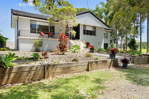 Anchor Lodge - Hervey Bay Accommodation 1