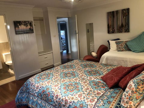 Anchors B&B - Tourism Hervey Bay 1