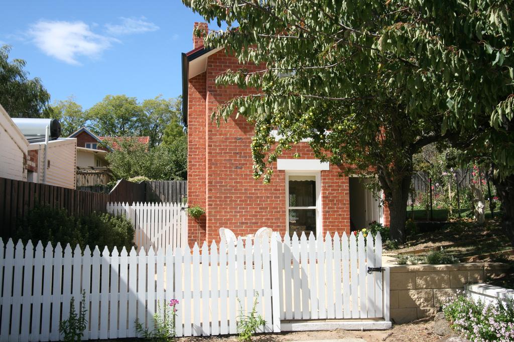 Hobart ACT Hervey Bay Accommodation