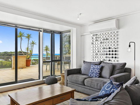 APARTMENT 12 PACIFIC APARTMENTS- Across From The Pier - Hervey Bay Accommodation 2
