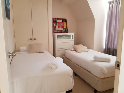 Apartment In East Perth - Tourism Hervey Bay 1