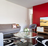 Apartment with Balcony and Parking near Racecourse - Hervey Bay Accommodation