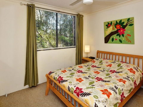 Apartment With Inground Pool - Tourism Hervey Bay 3