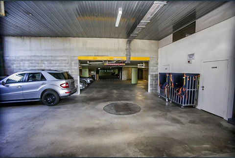 APOLLO 13 STUDIO - Free Wifi, Opposite Beach! - Tourism Hervey Bay 2