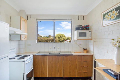 Apollo Unit 14 - Hervey Bay Accommodation 2