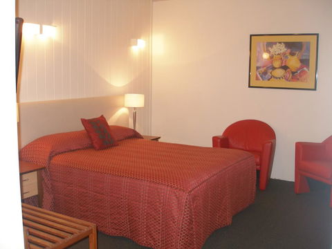Apollon Motor Inn Victor Harbor - Tourism Hervey Bay 1