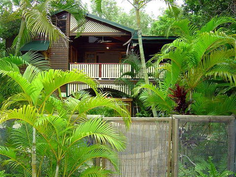 Appian Beach House - Hervey Bay Accommodation 0