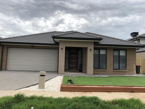 Apple House Upper Point Cook - Hervey Bay Accommodation 0