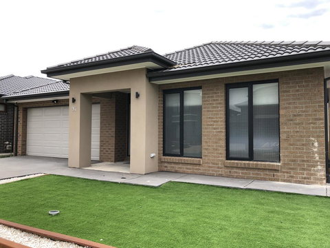 Apple House Upper Point Cook - Hervey Bay Accommodation 1