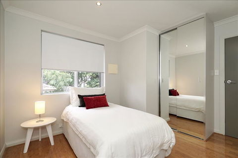Applecross Riverside Apt - Tourism Hervey Bay 0