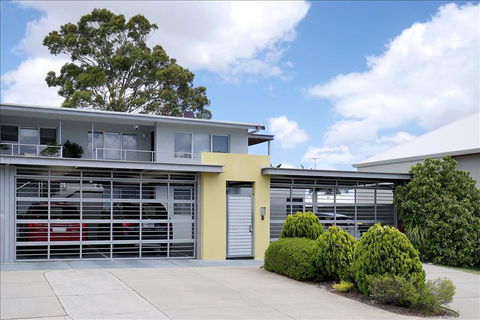 Applecross Riverside Apt - Tourism Hervey Bay 1