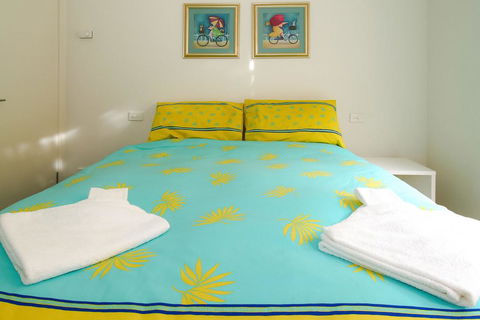 Aqua Luna - Hervey Bay Accommodation 1