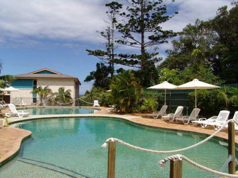 Aqualuna Apartments - Hervey Bay Accommodation 0