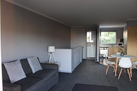 Aqualuna Apartments - Hervey Bay Accommodation 3