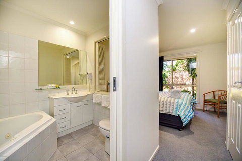 Aqualuna Beach Resort - Unit 25 - Hervey Bay Accommodation 1