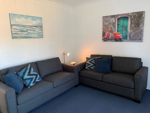 Aquarius Apartments Mollymook - Tourism Hervey Bay 2