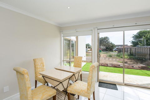 Aquilla Townhouse 6 - Tourism Hervey Bay 2