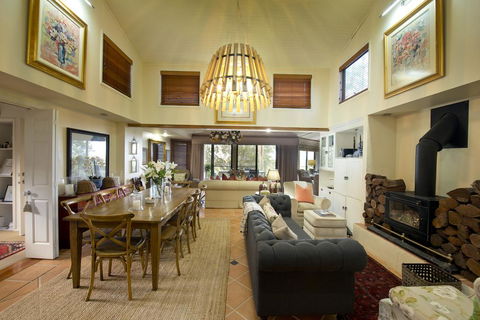 Arabella Guesthouse - Hervey Bay Accommodation 2