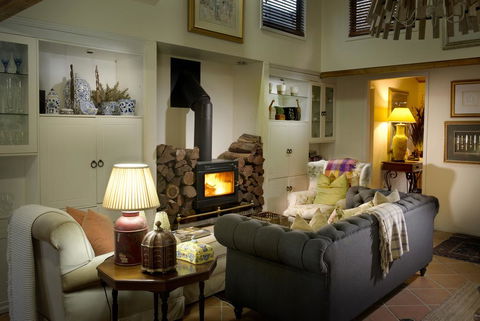 Arabella Guesthouse - Hervey Bay Accommodation 0