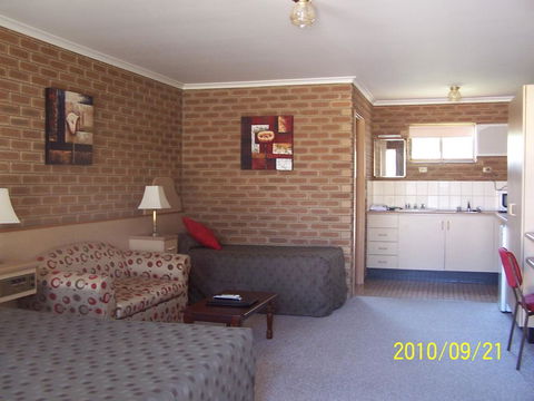 Arcadia Motor Inn - Hervey Bay Accommodation 0