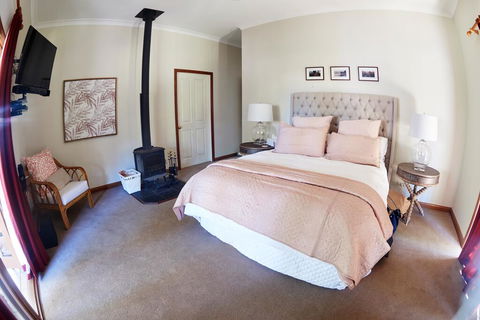 Arcadian Retreat - Tourism Hervey Bay 3