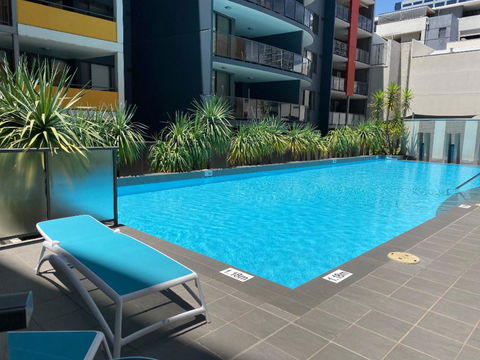 ARENA RESORT STYLE EXEC FREE NETFLIX WIFI WINE - Hervey Bay Accommodation 1