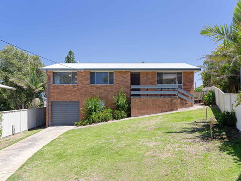 Argyle Cottage' 41 Argyle Avenue - Great Family Home For Holidays - Tourism Hervey Bay 0