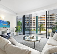 Aria Private 3 Bed in the heart of Broadbeach - Hervey Bay Accommodation