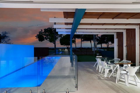 Arlington Beach House - Tourism Hervey Bay 3