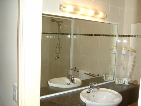 Armidale Pines Motel - Hervey Bay Accommodation 1