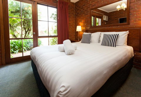 Armour Motor Inn - Tourism Hervey Bay 1